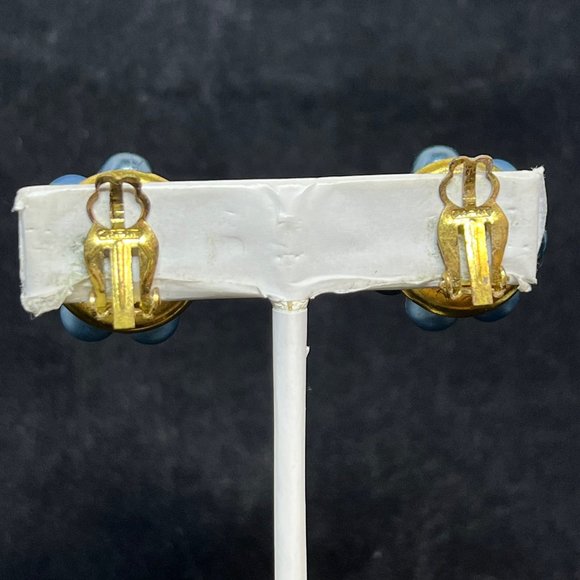 Vintage Gold Tone Faux Blue Pearl Cluster Clip On Earrings Japan (3539) - Picture 4 of 7